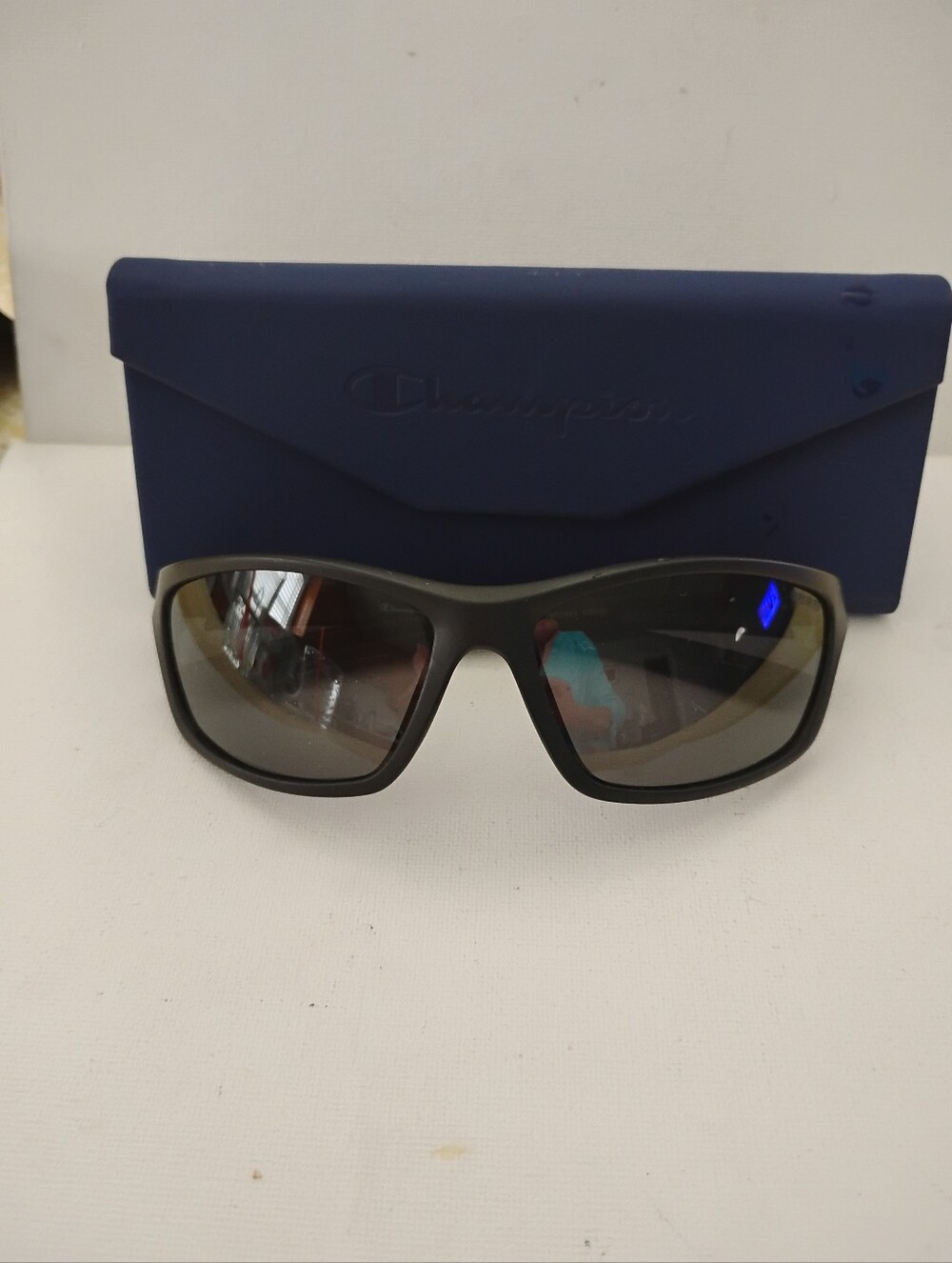 Like New Champion Unisex CUTR2019 CA 62-15 135 Wrap Sunglasses
